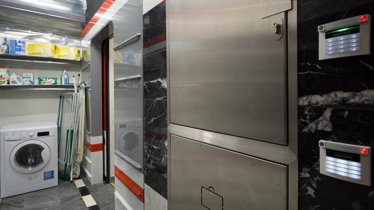 Metro Apartment Prague By Main Train And Bus Station Экстерьер фото