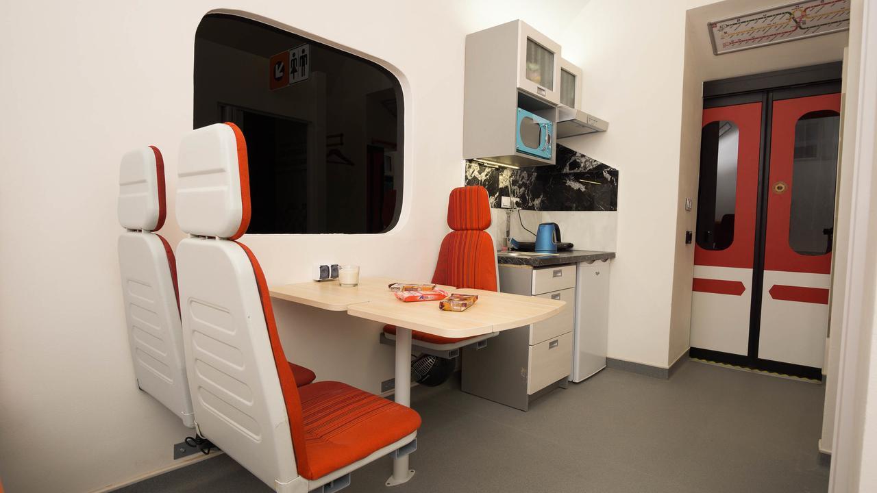 Metro Apartment Prague By Main Train And Bus Station Экстерьер фото