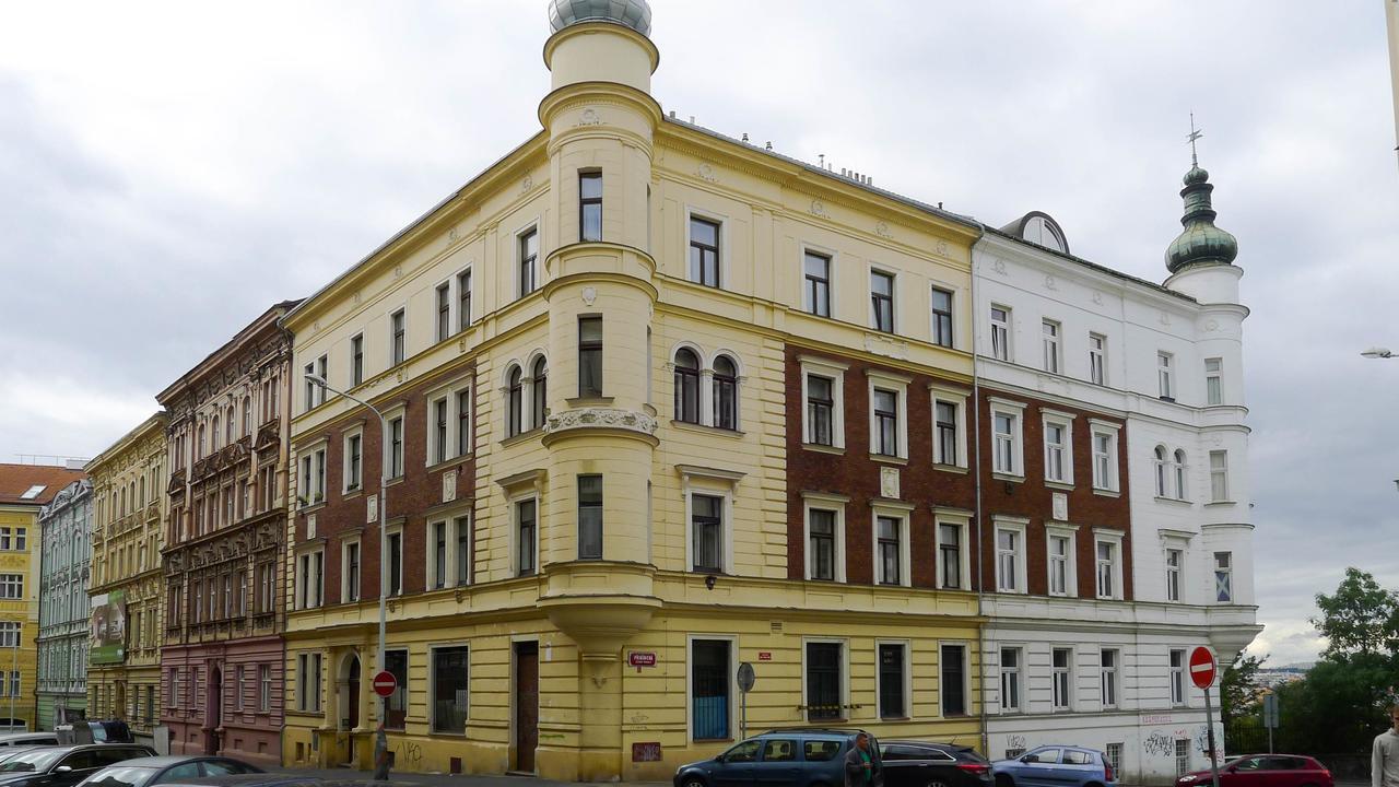 Metro Apartment Prague By Main Train And Bus Station Экстерьер фото